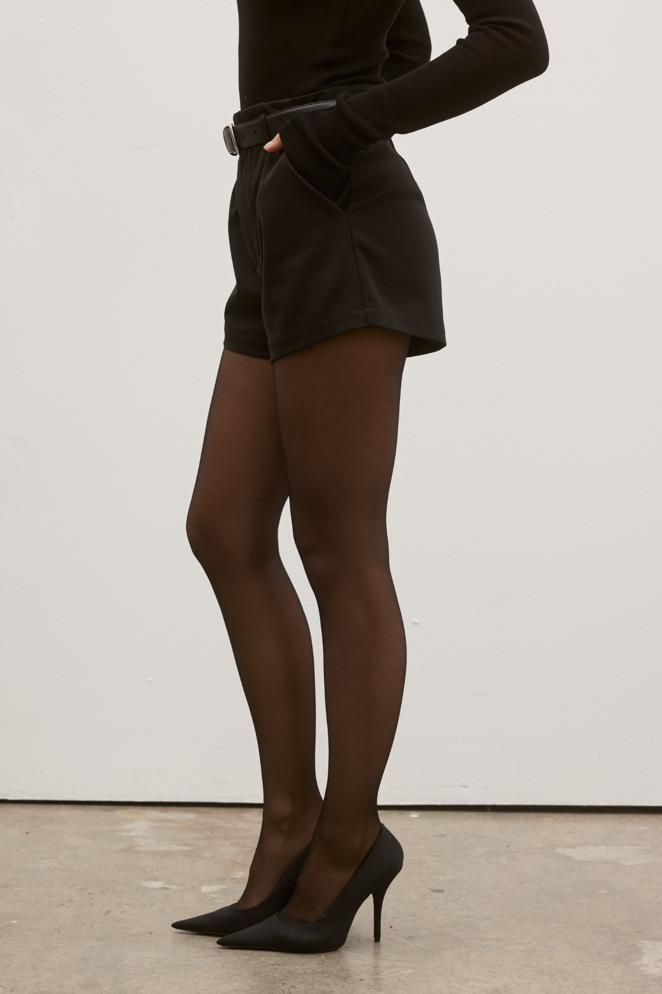 ROXANNE MICRO SHORT - BLACK