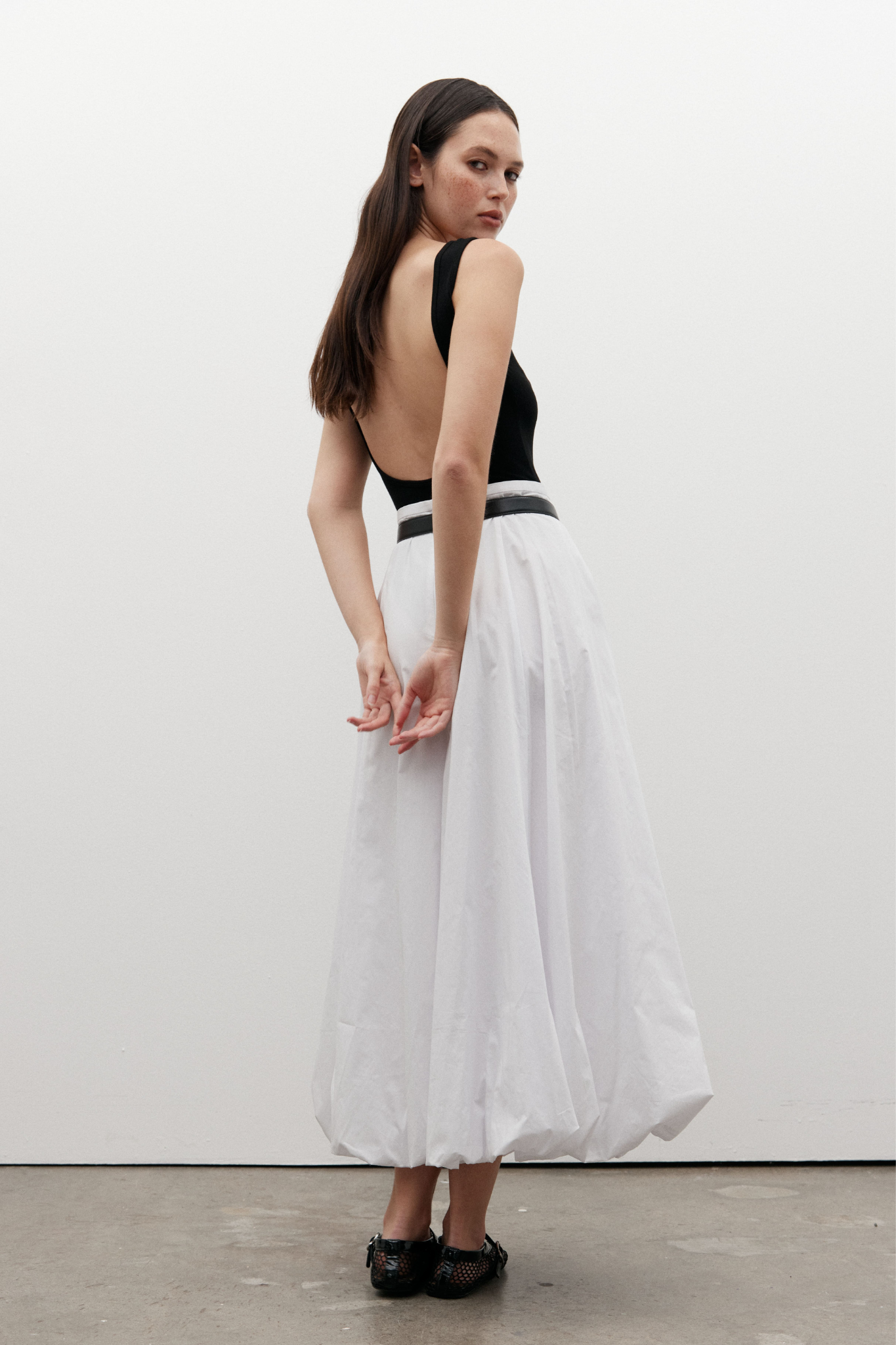 【新品、タグ付き】Bibiy. COLENNE SKIRT WHITE 新品未使用タグ付き】Bibiy. BIANCA LONG SKIRT スカート - メルカリ