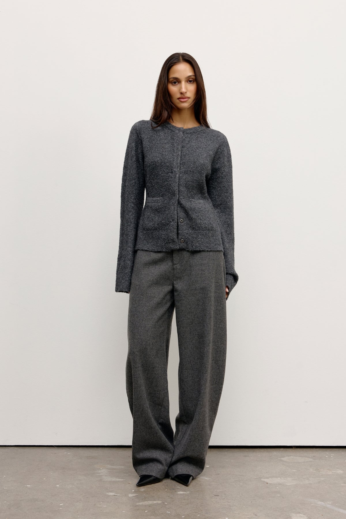 BEATRICE CARDIGAN - DARK HEATHER GREY