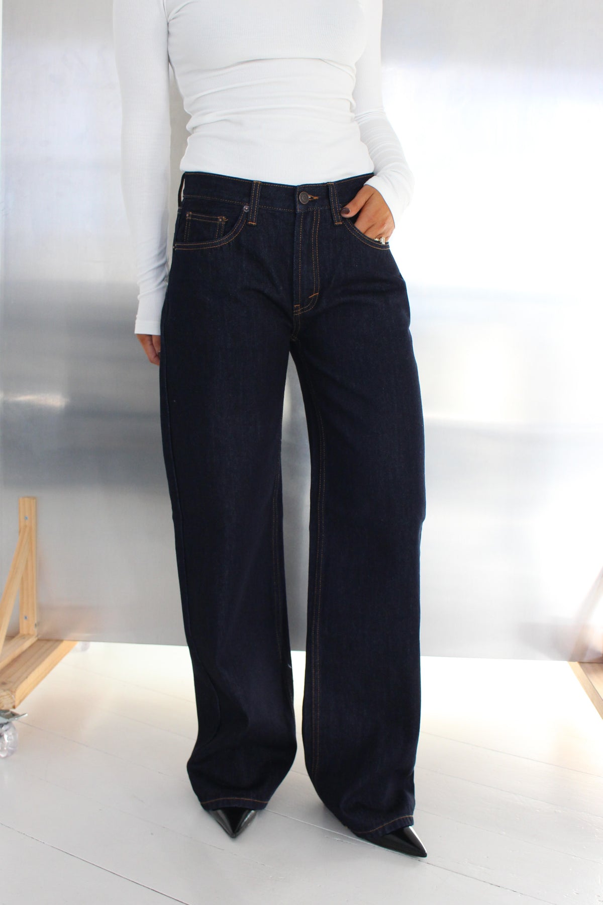 AVERY MID RISE JEAN - DARK INDIGO