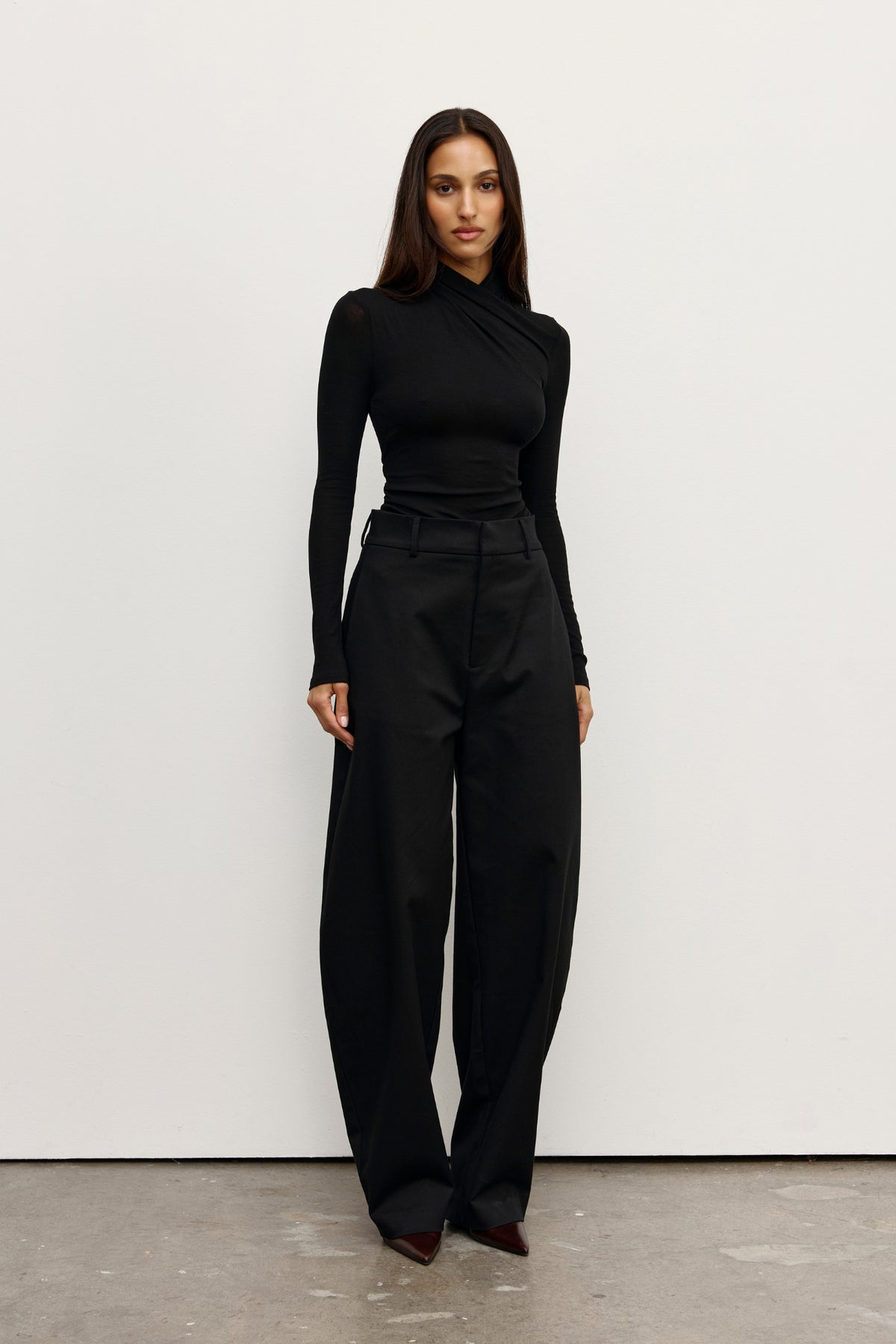 TONIA TOP - BLACK