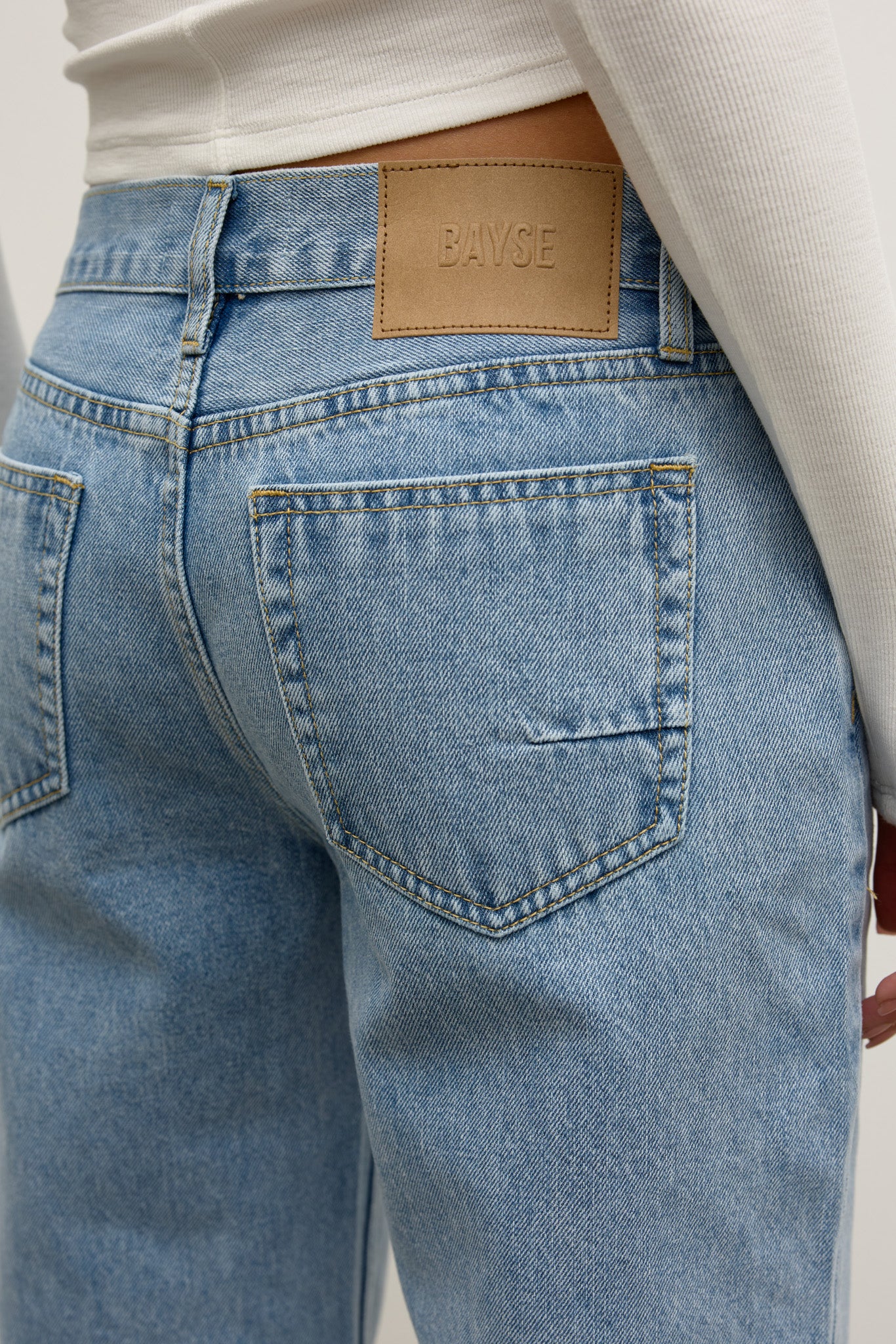 AVERY MID RISE JEAN - ATLANTA