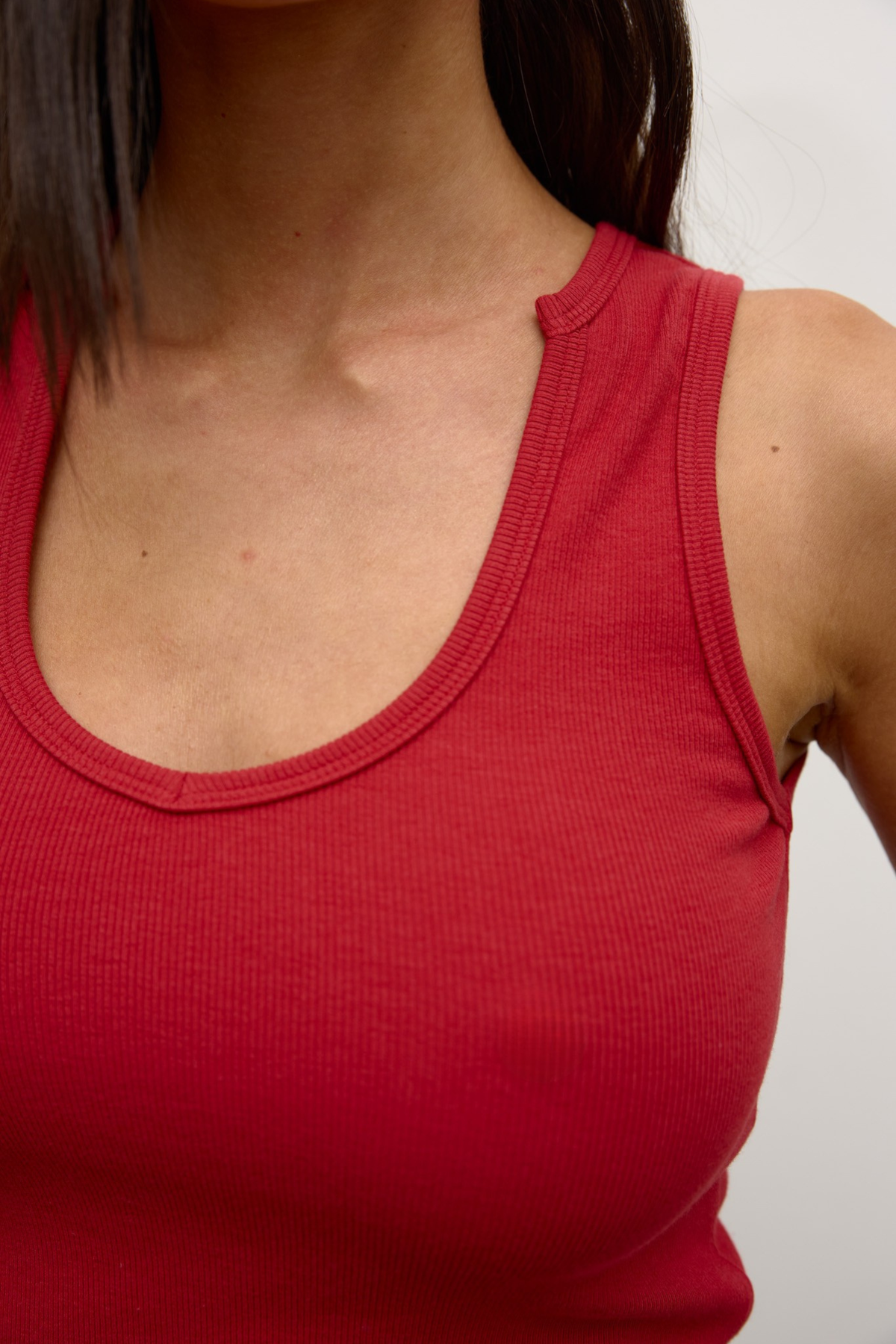 DEVON TANK - RED