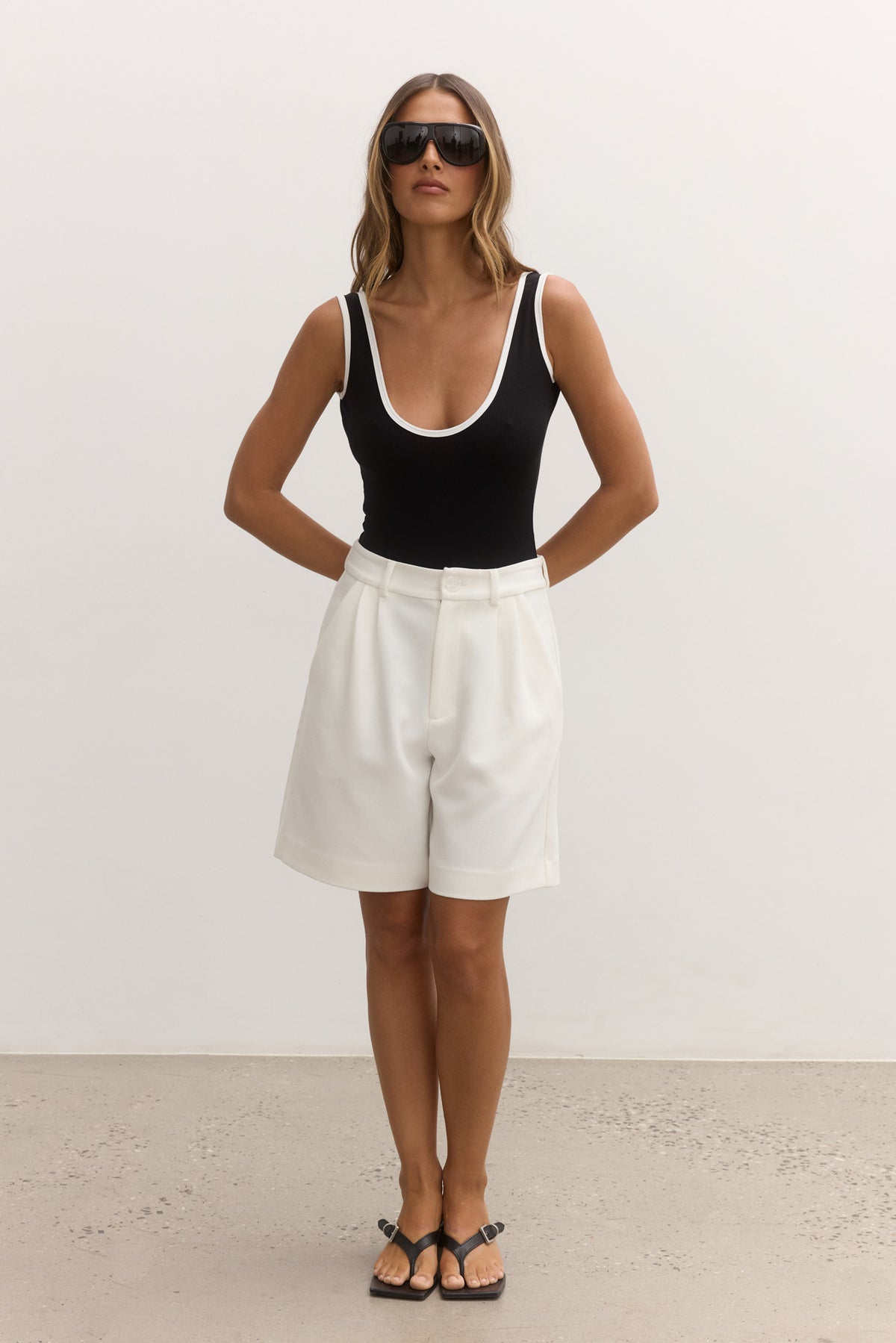 REINA BODYSUIT - BLACK / WHITE