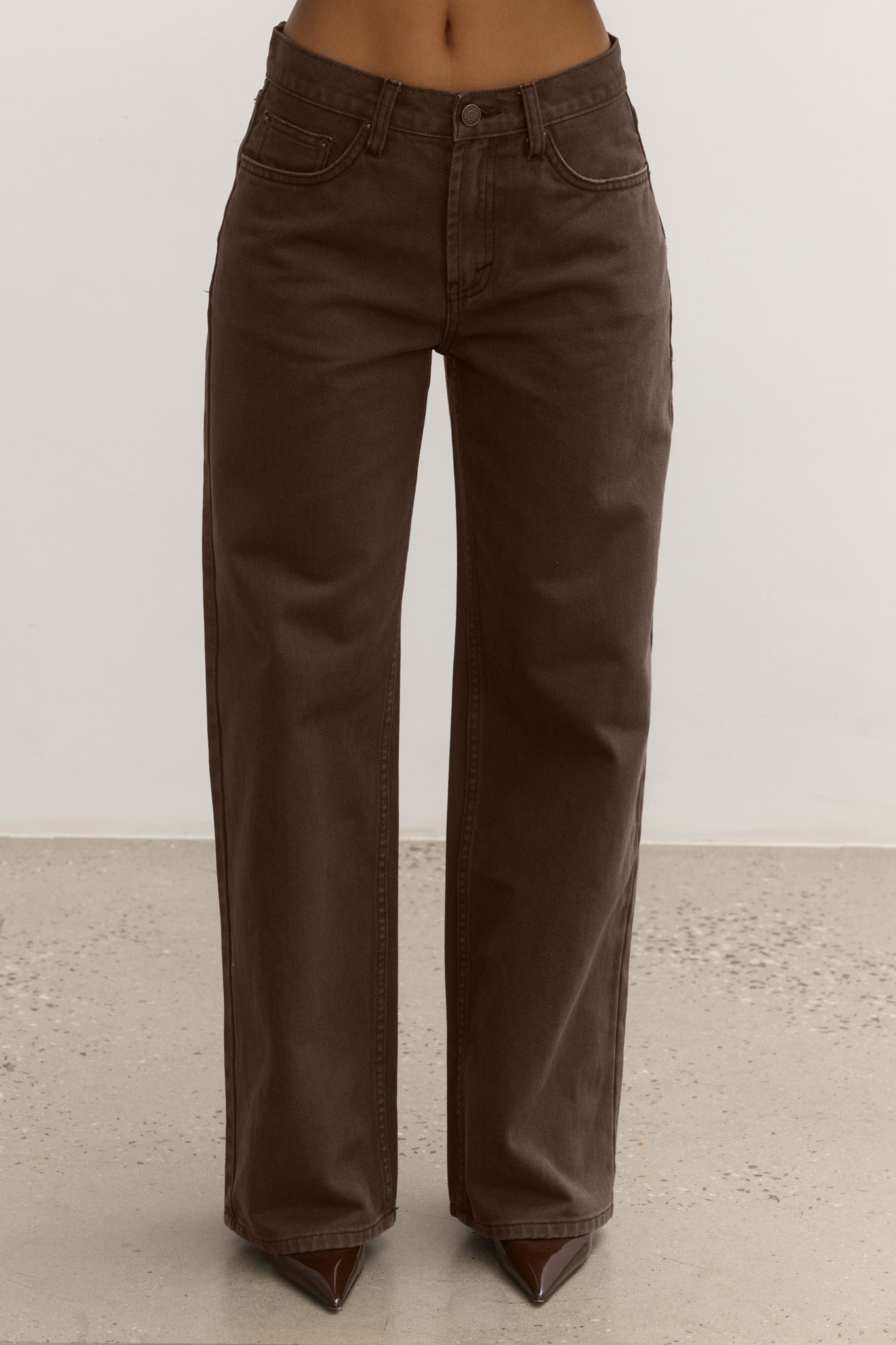AVERY MID RISE JEAN - CHOCOLATE