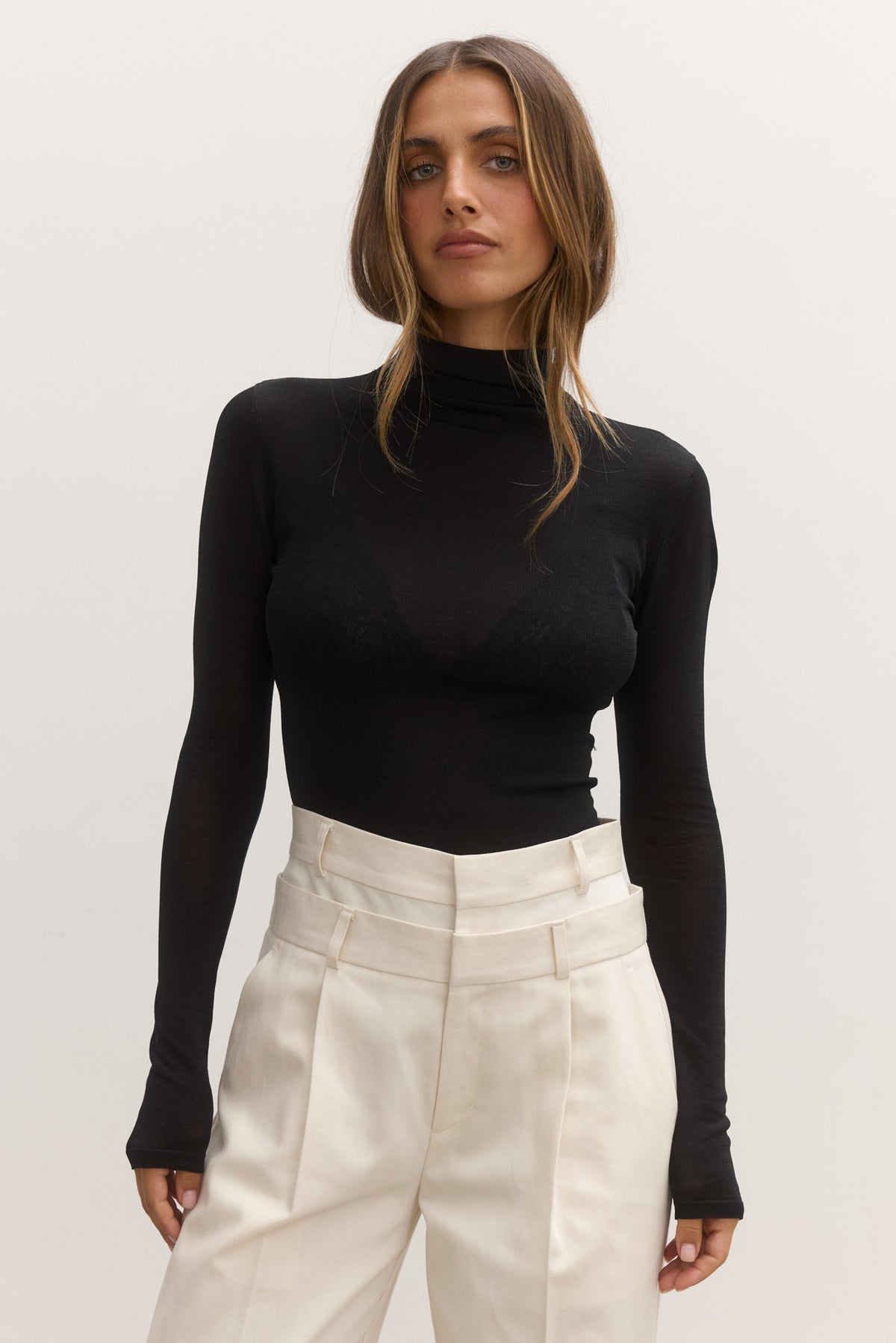 AIRLIE TOP - BLACK