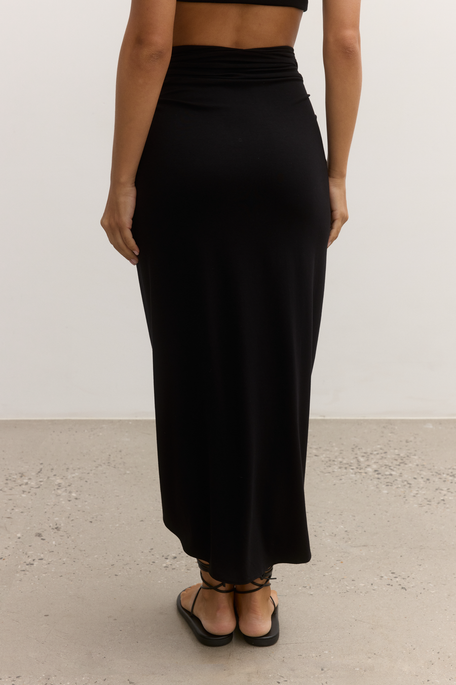 ISLA SKIRT - BLACK