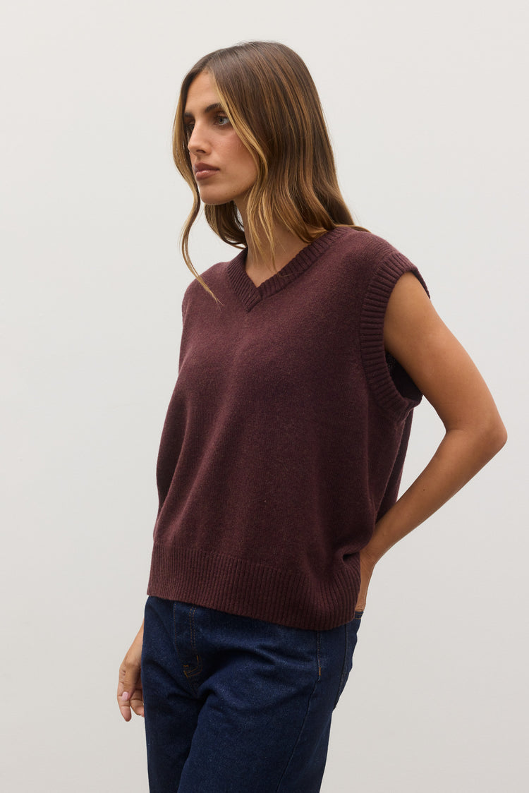 EMBER KNIT VEST - PLUM