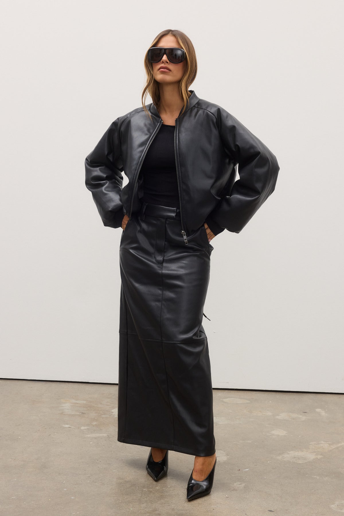 CECI BOMBER - BLACK
