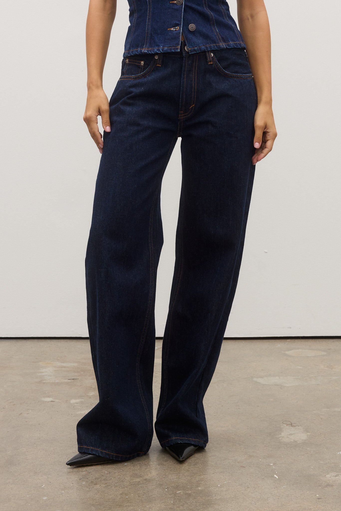 AVERY MID RISE JEAN - DARK INDIGO