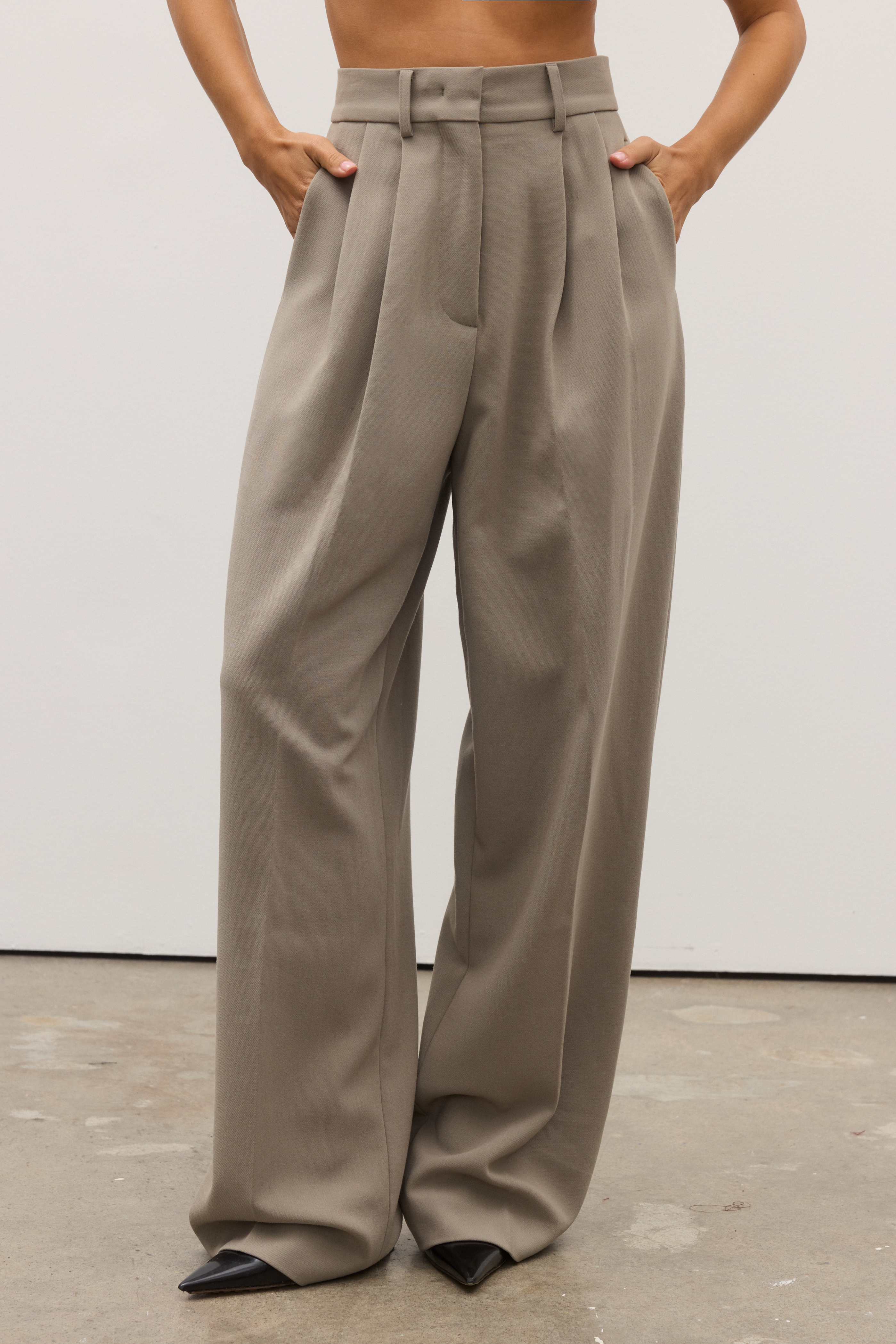 LUCILLE PANT - SAGE