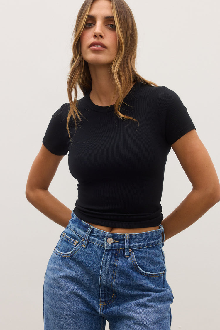 TONI T-SHIRT - BLACK