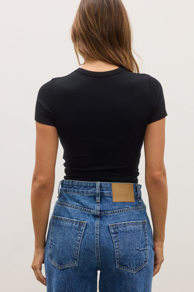 TONI T-SHIRT - BLACK