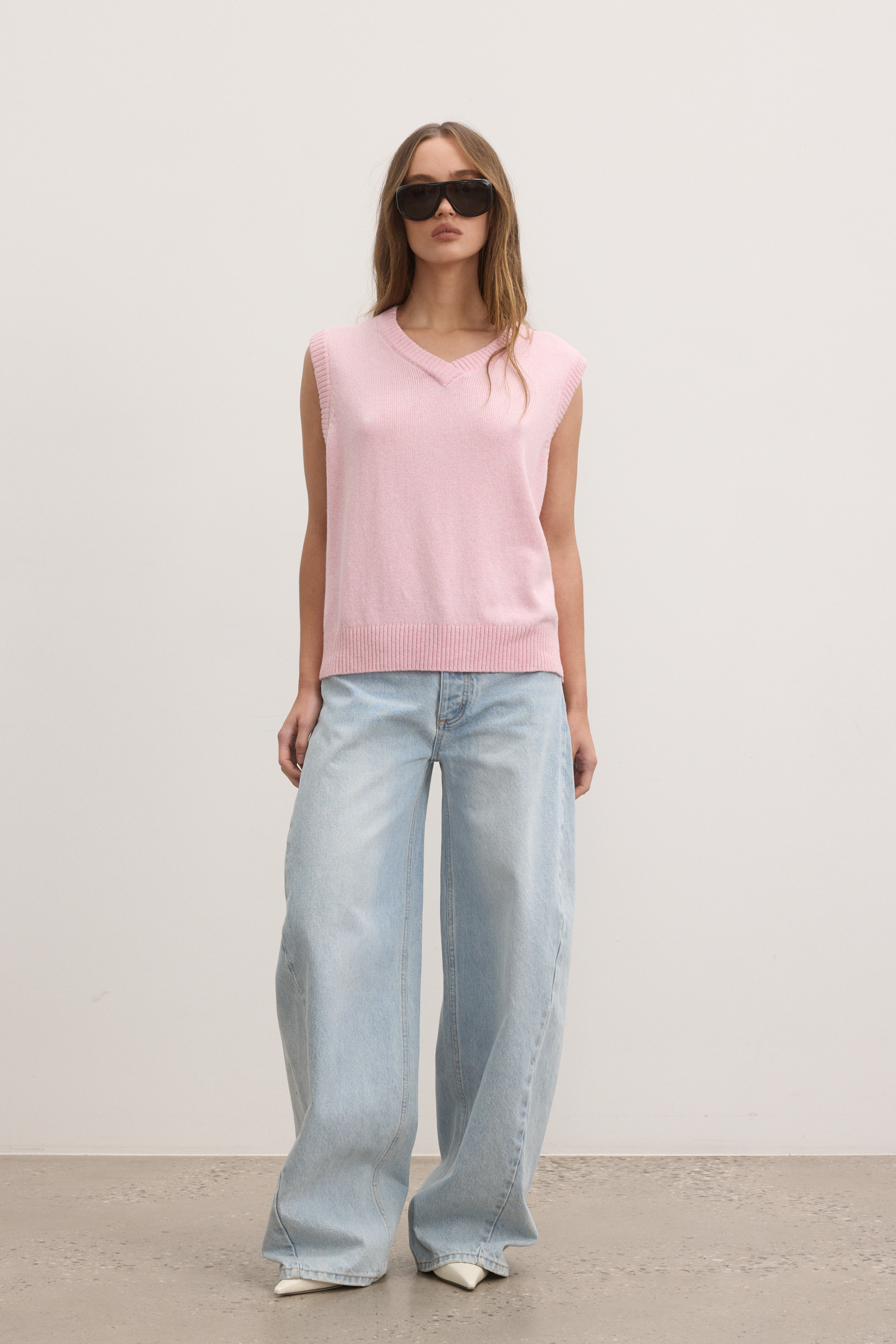 EMBER KNIT VEST - BUBBLE GUM