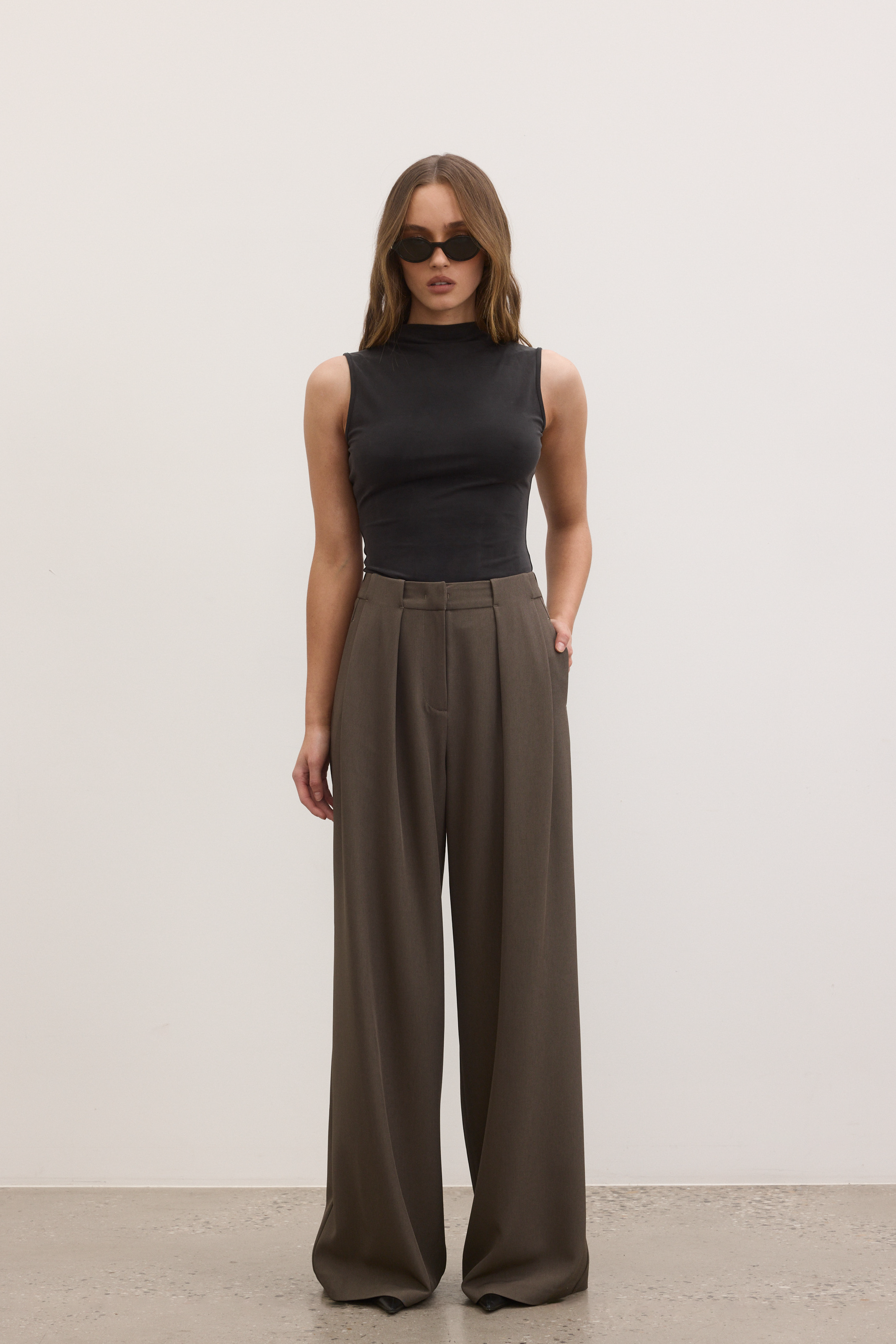 ROMI TOP - BLACK
