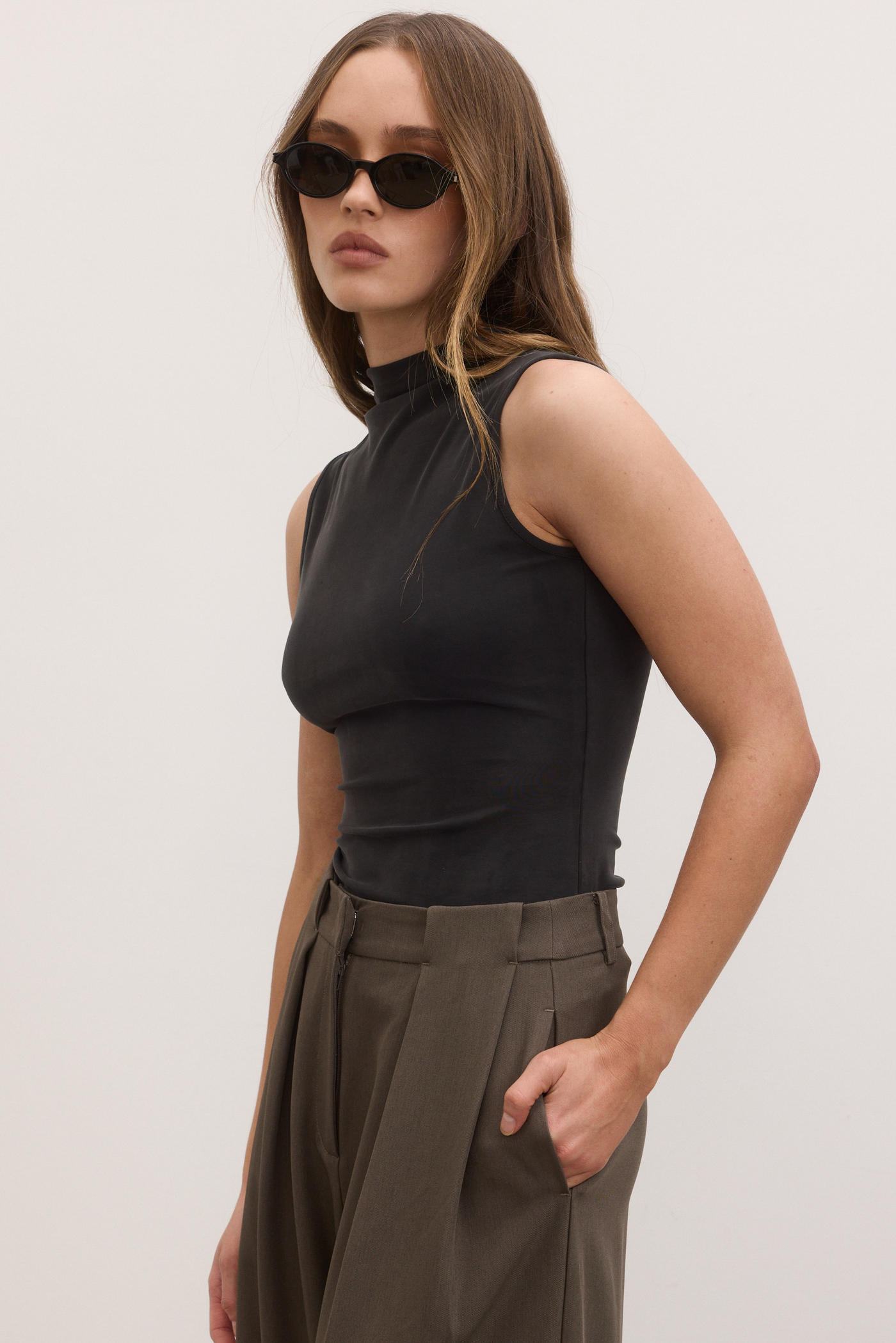 ROMI TOP - BLACK
