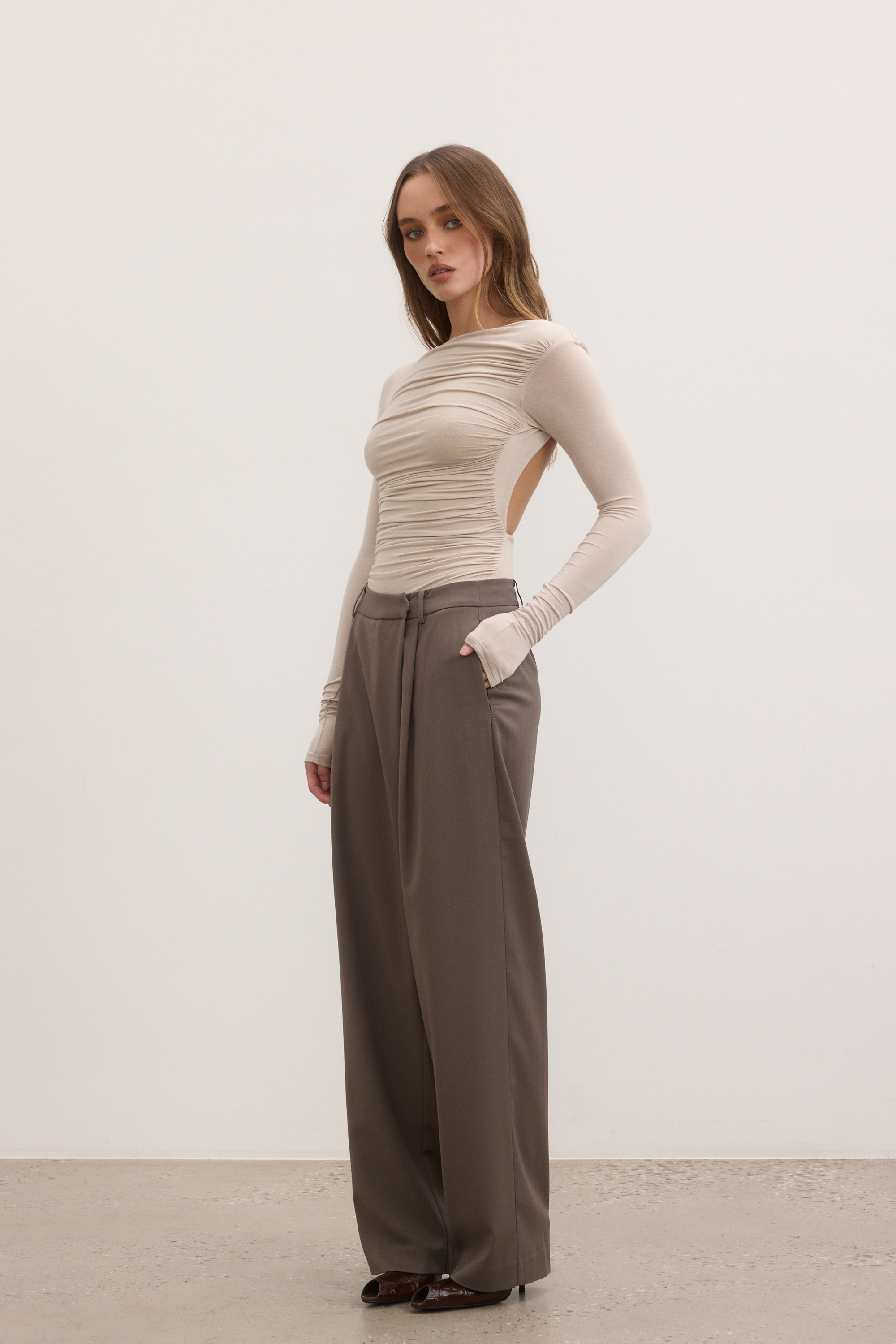 NESSA BODYSUIT - ALMOND