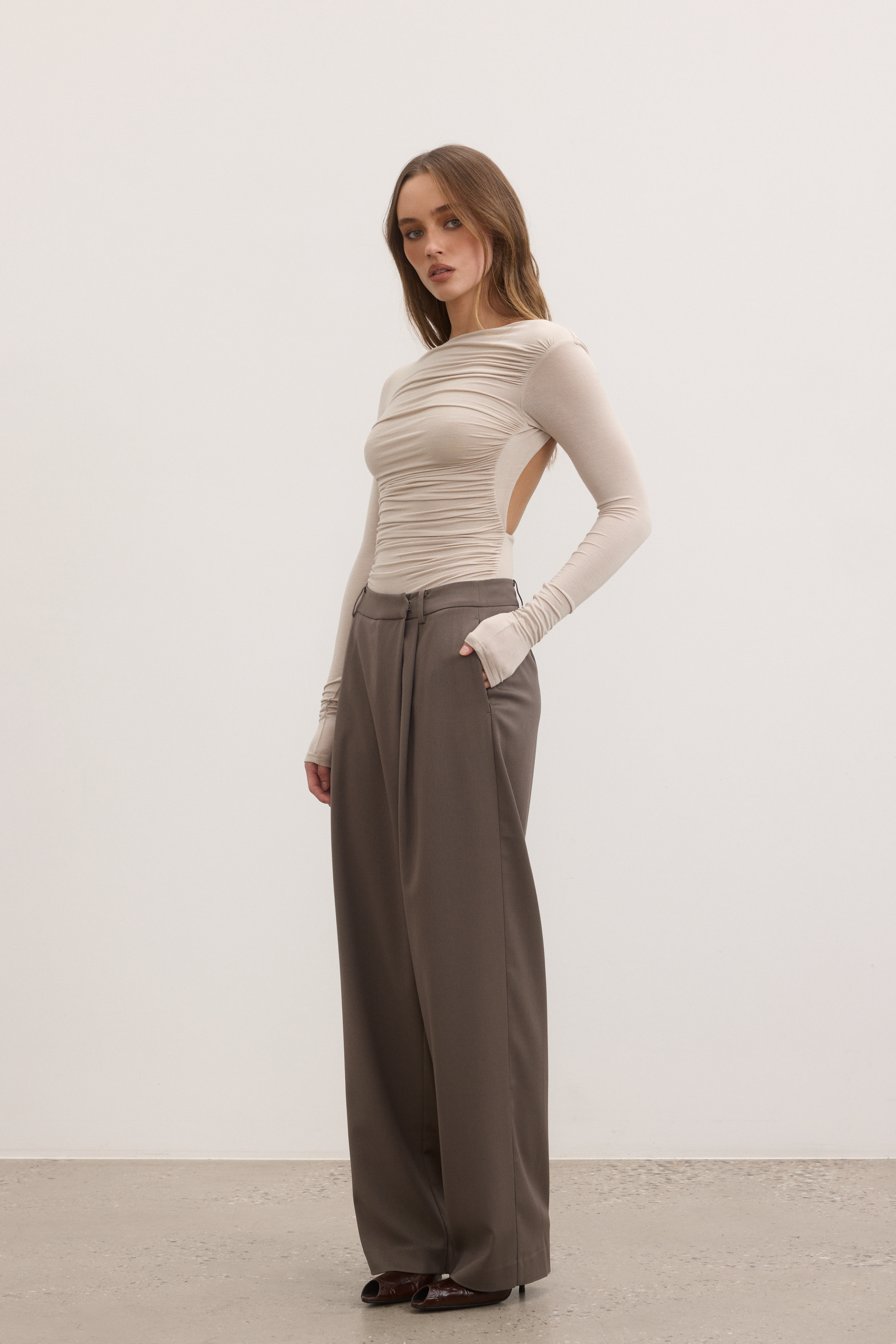 NESSA BODYSUIT - ALMOND