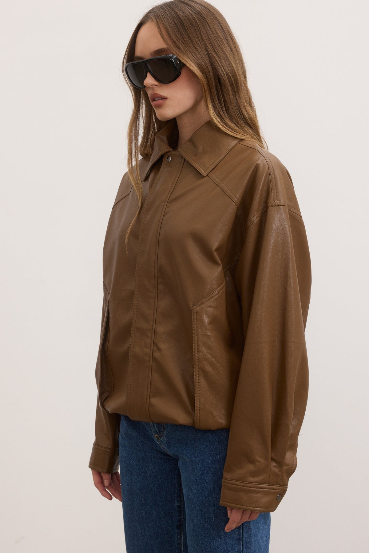 KAEZ BOMBER - TAN