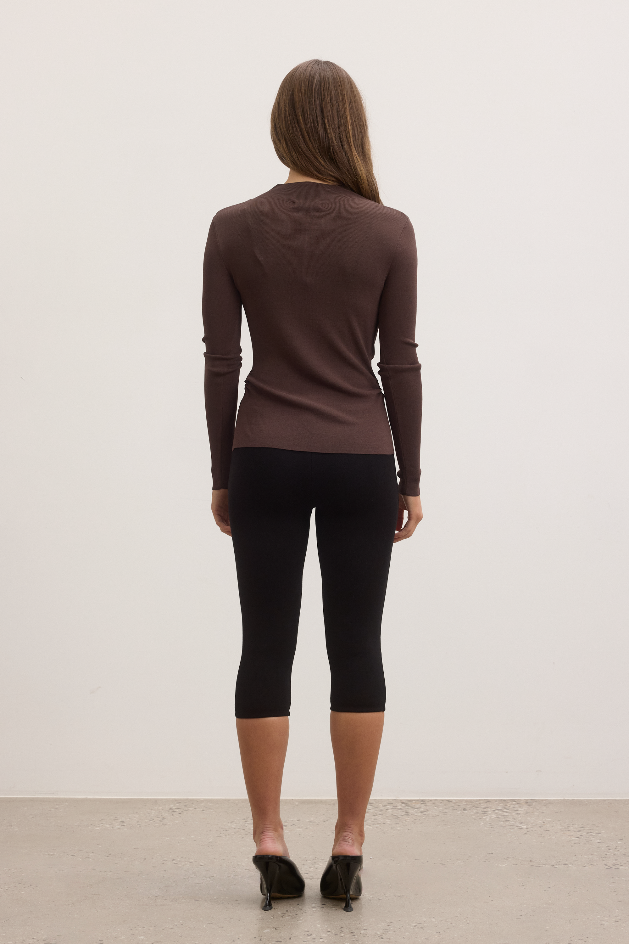 LULU CAPRIS - BLACK