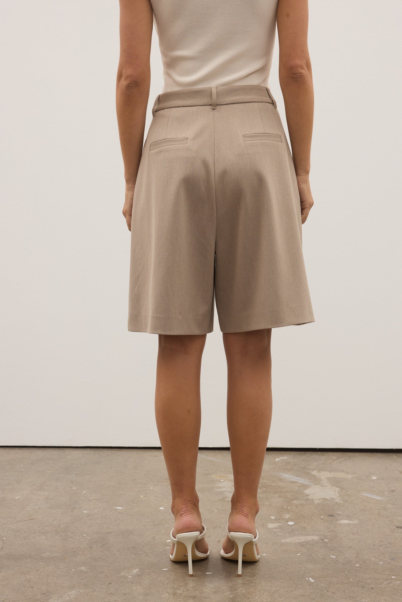 MIKA SHORT - STONE