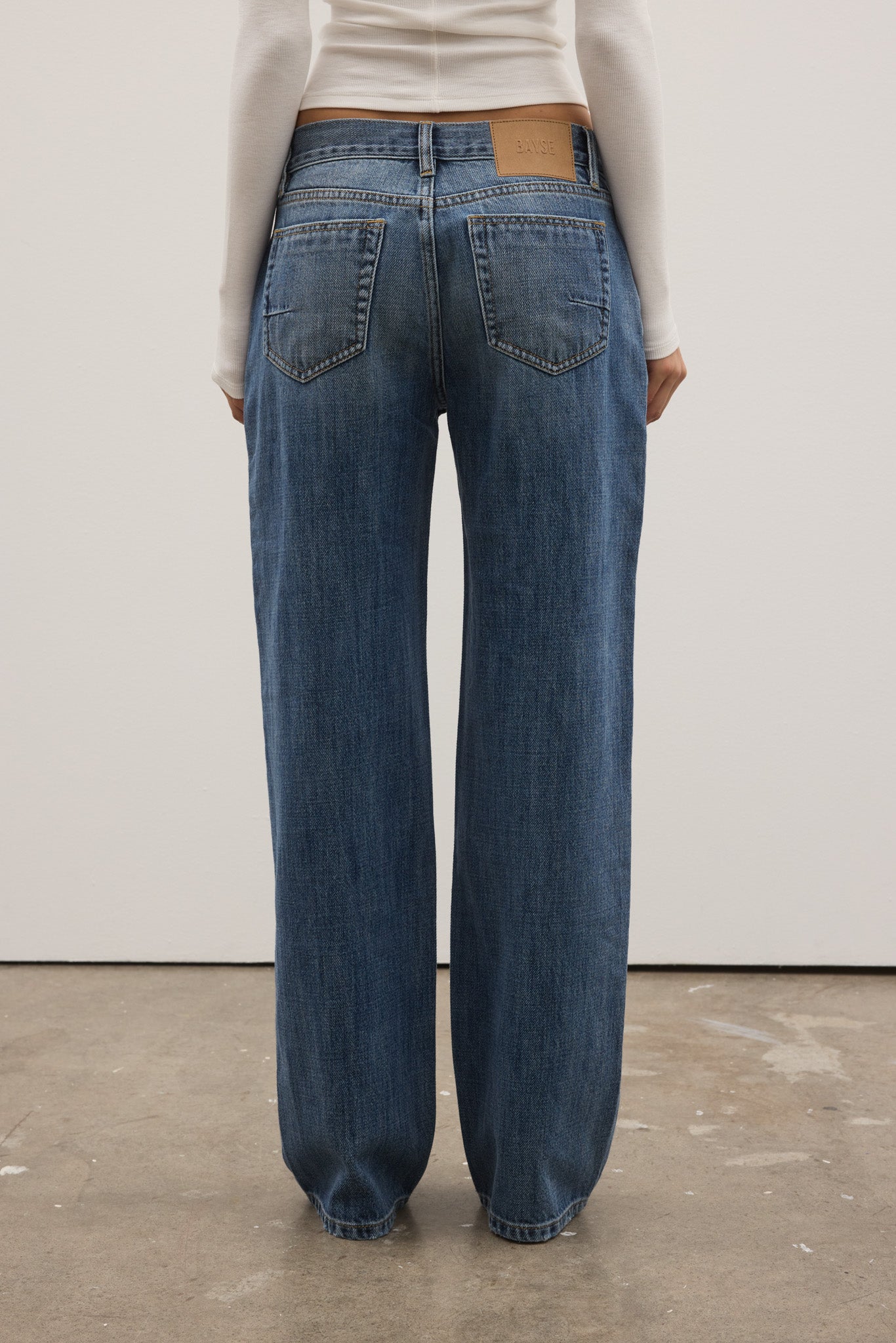 AVERY MID RISE - TRUE BLUE