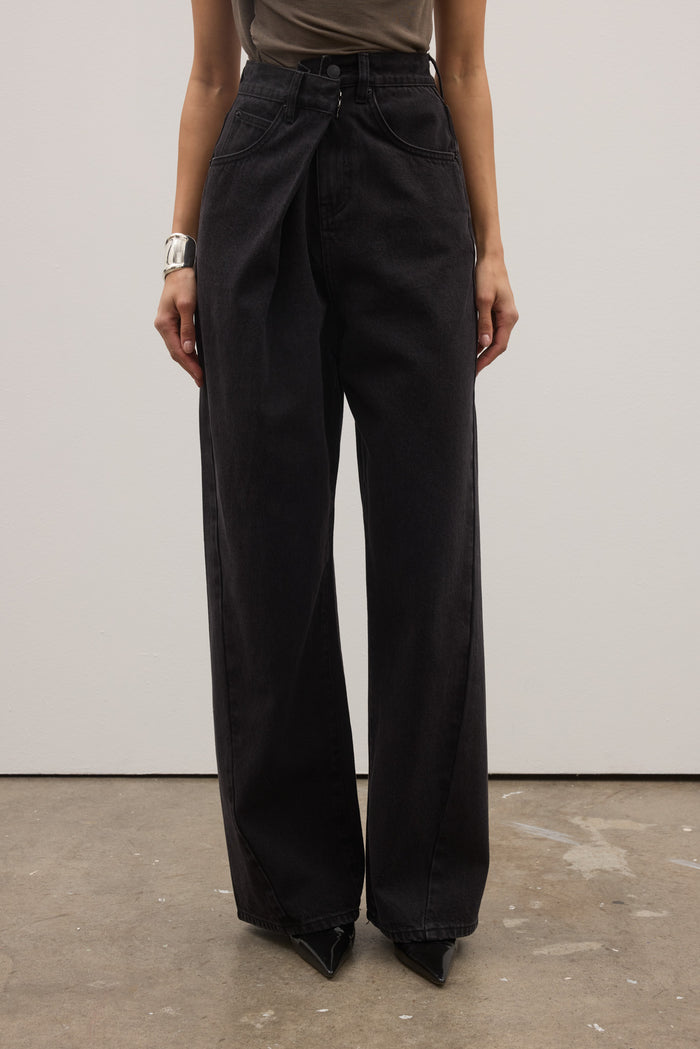 REGALIA JEAN - BACKSTAGE BLACK