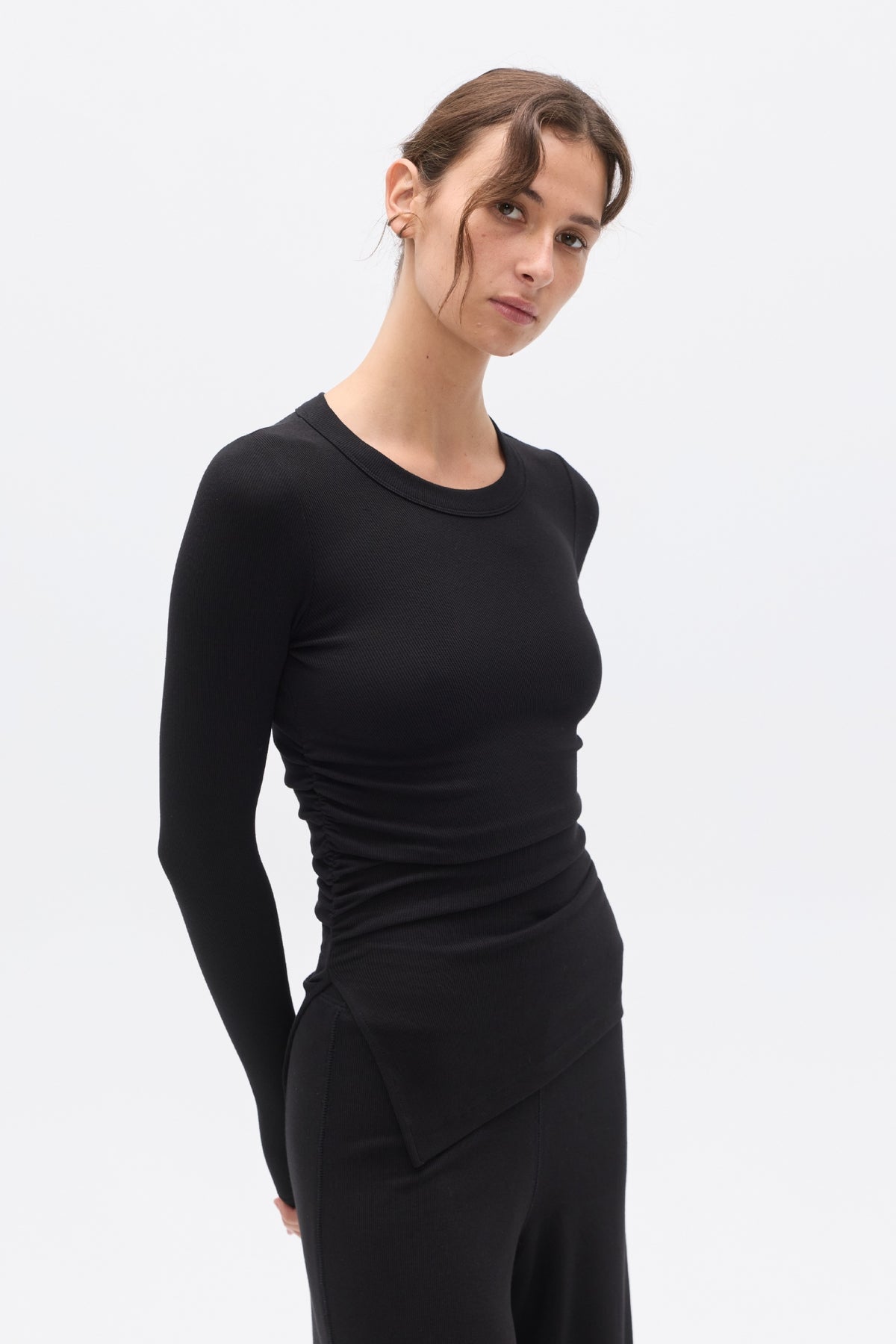 LANA LONG SLEEVE ROUCHED TEE - BLACK