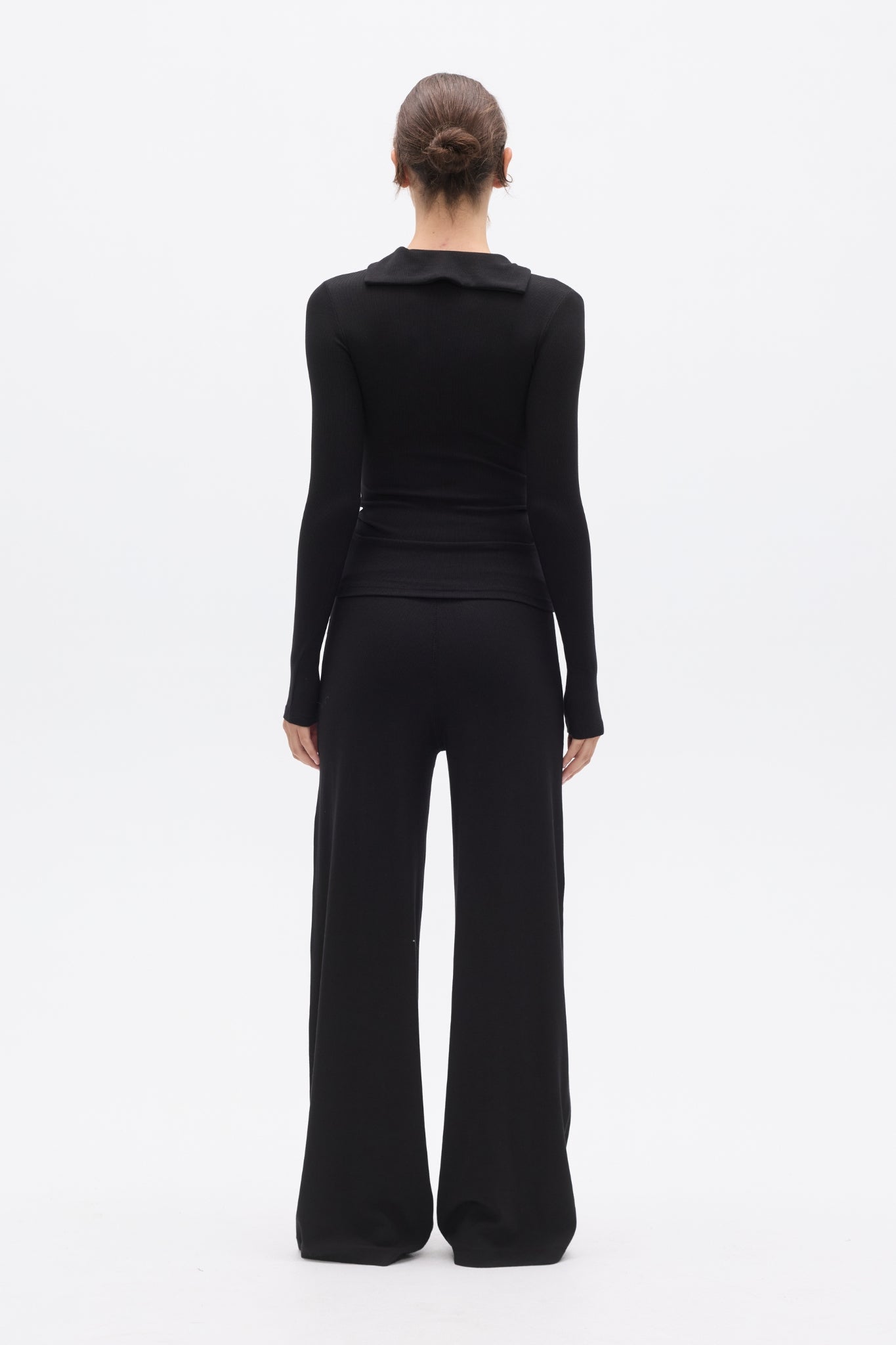 SAFFRON TOP - BLACK