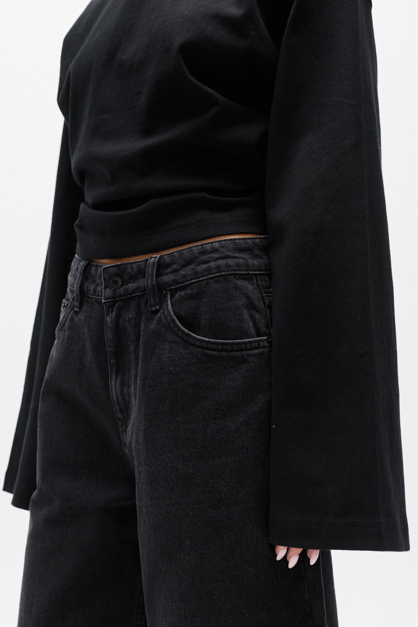 LEX LONG SLEEVE T-SHIRT - BLACK