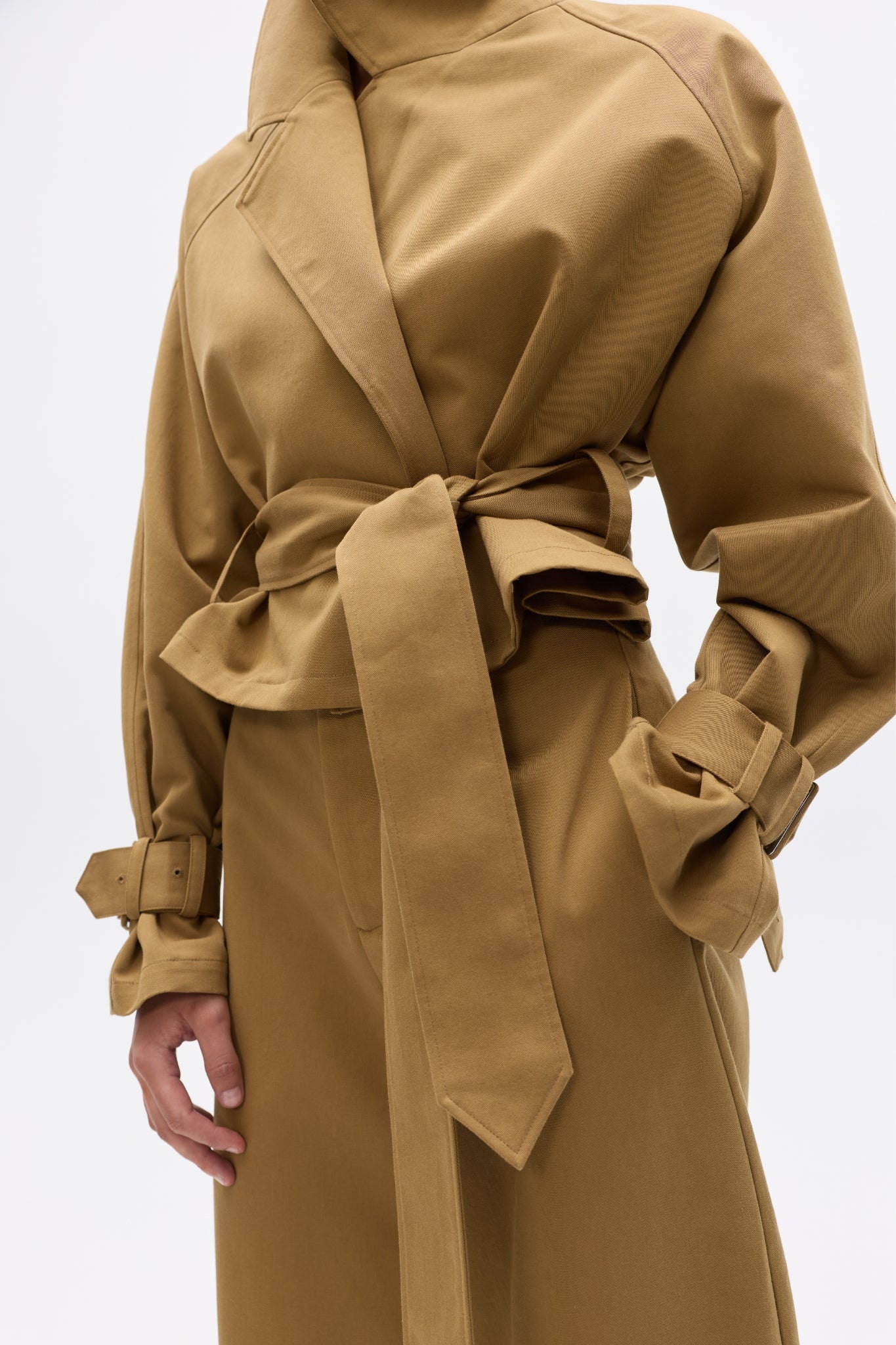 BRIAR CROPPED TRENCH - KHAKI