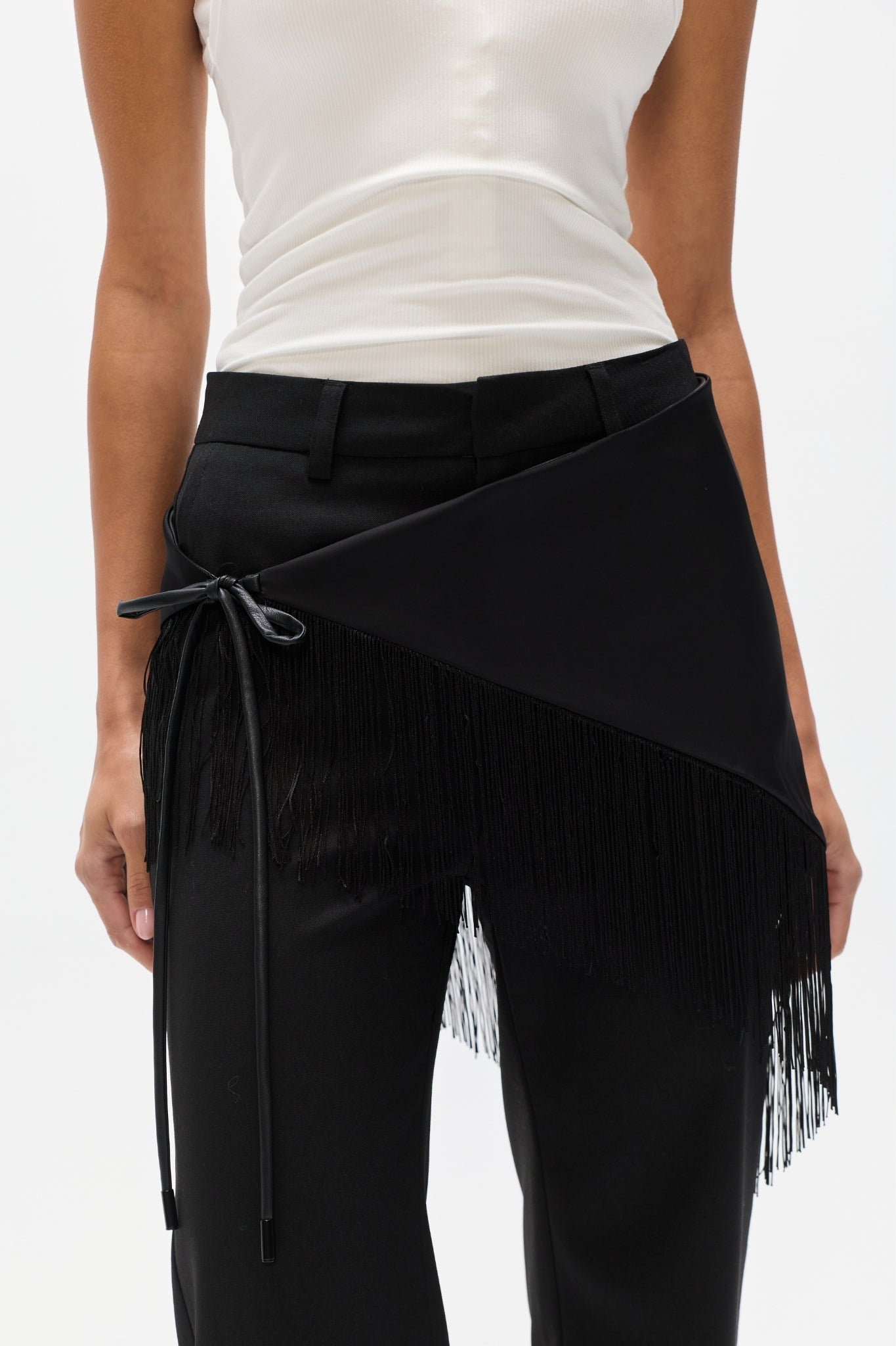 DRAVENNA SCARF - BLACK