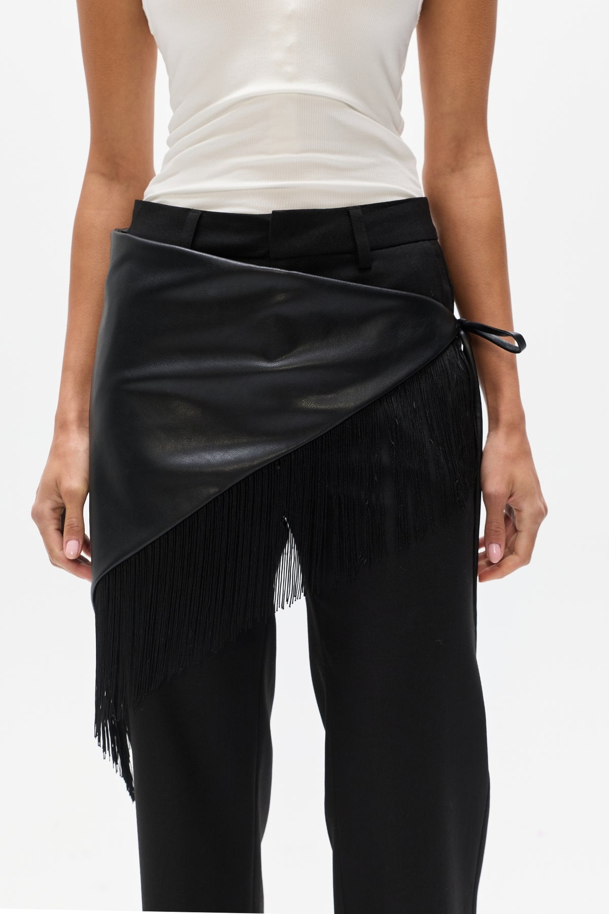 DRAVENNA SCARF - BLACK