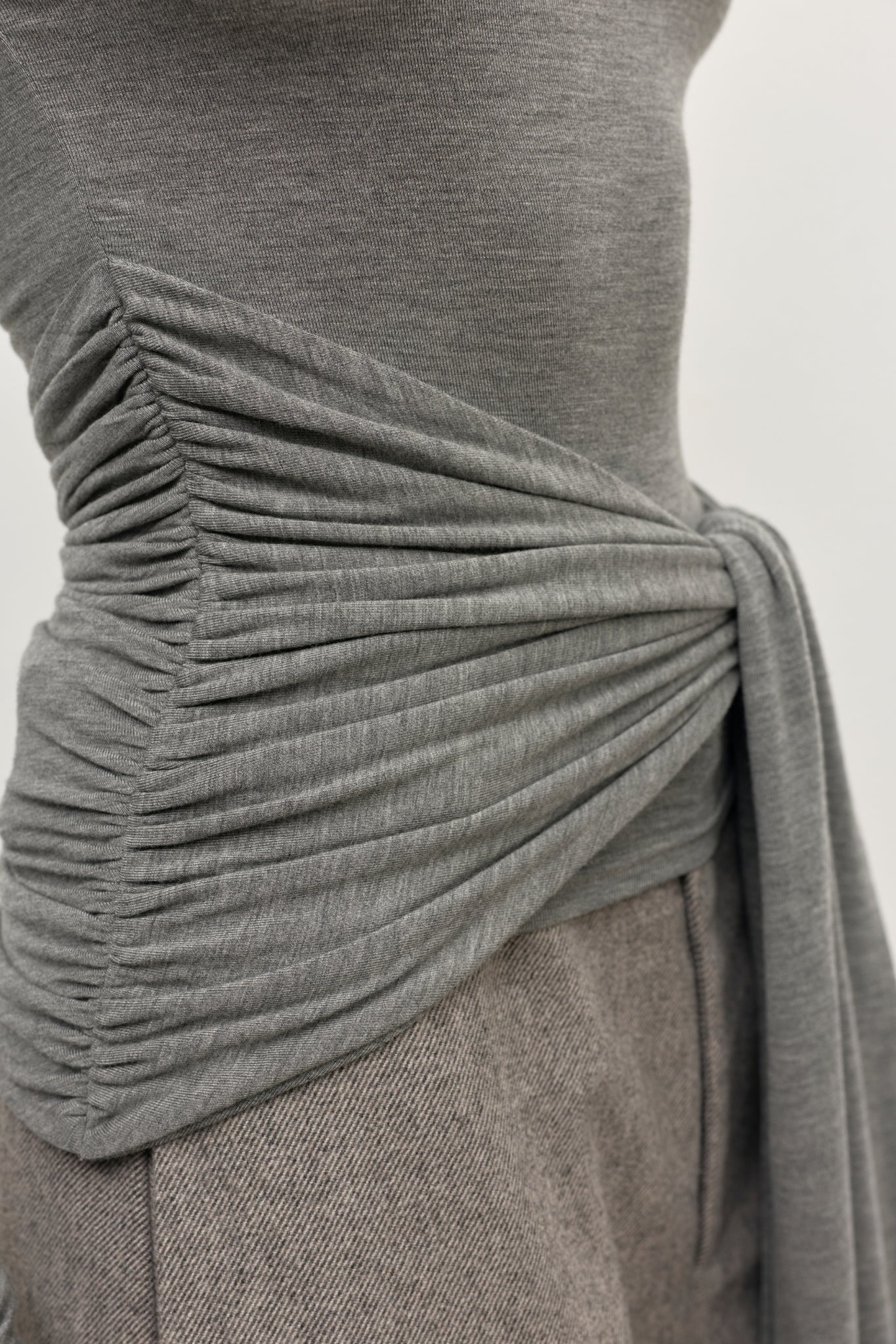 ISLEY TOP - LIGHT GREY MARLE