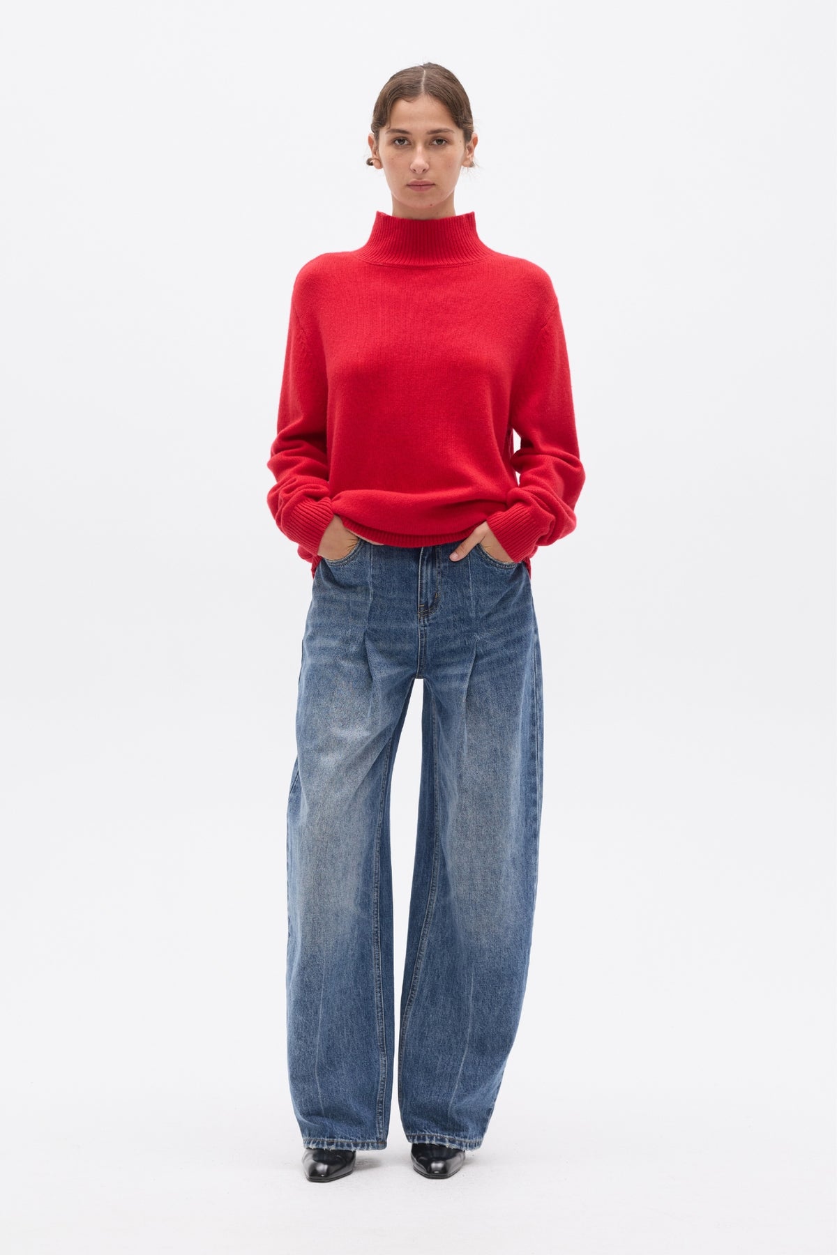 LOTTIE KNIT TURTLENECK - RED