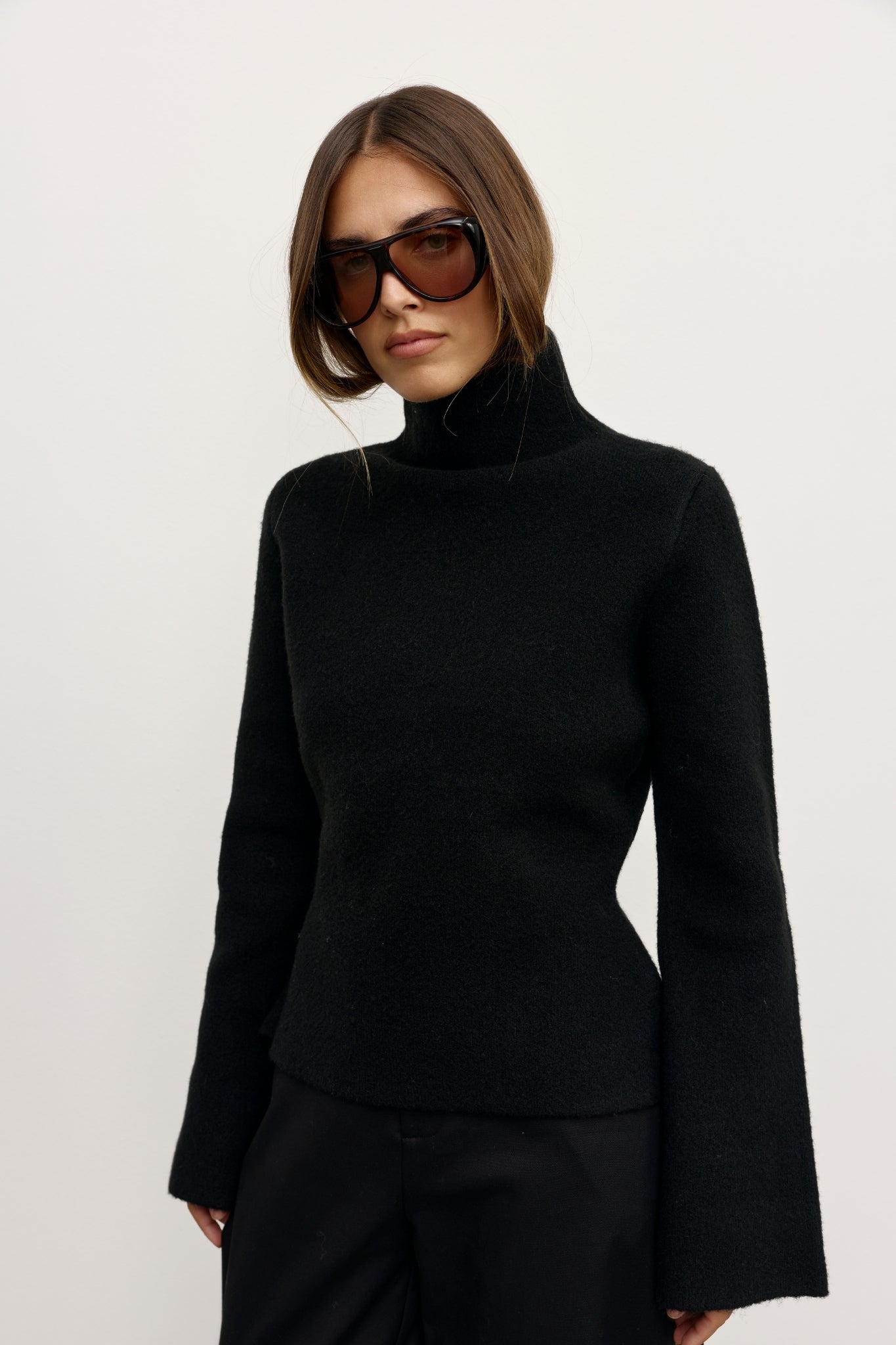 MAISIE KNIT TURTLENECK - BLACK
