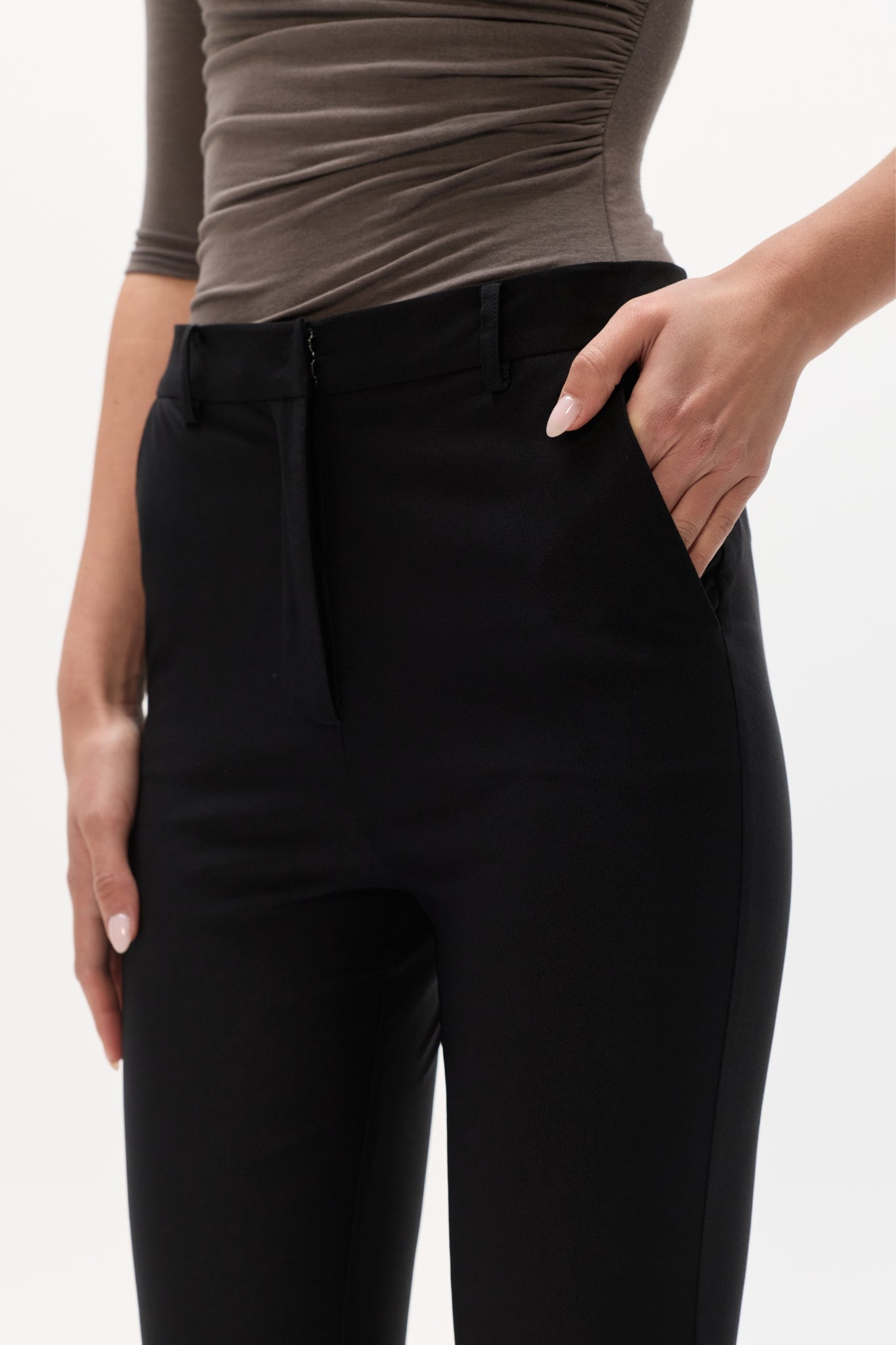 MONACO CAPRIS - BLACK