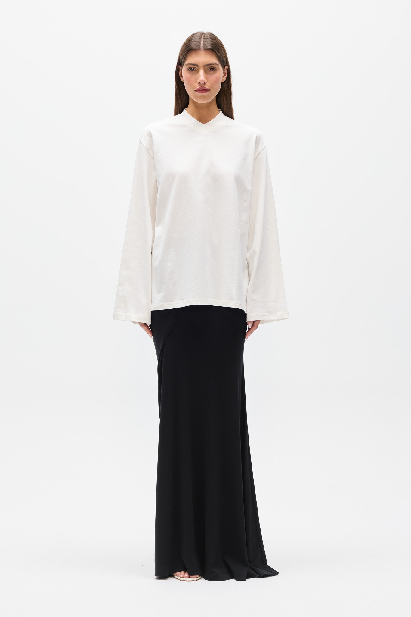 PRIYA V-NECK LONG SLEEVE TOP - WHITE