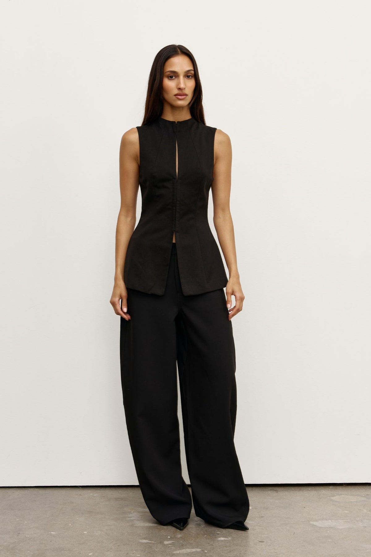 Rowe Sleeveless Keyhole Top in Black, view 1, Bayse Brand