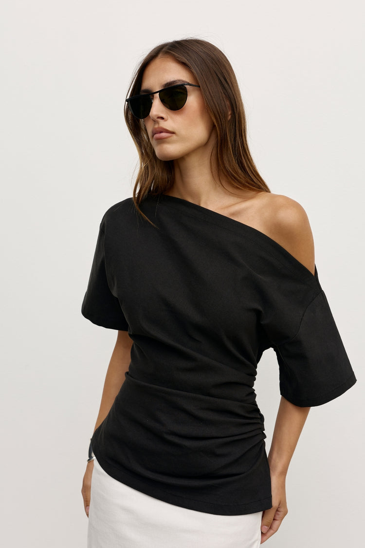 SUKI TOP - BLACK