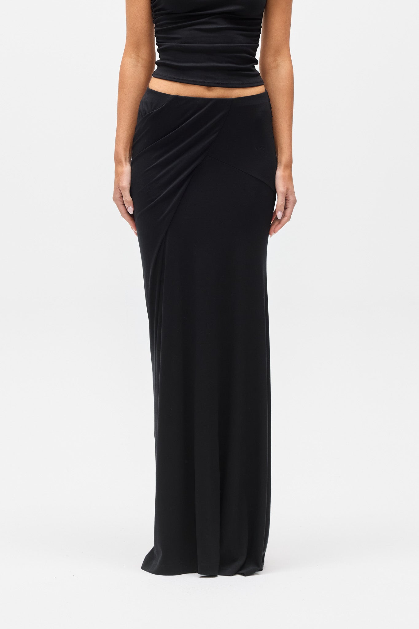 SYENRA MAXI SKIRT - BLACK